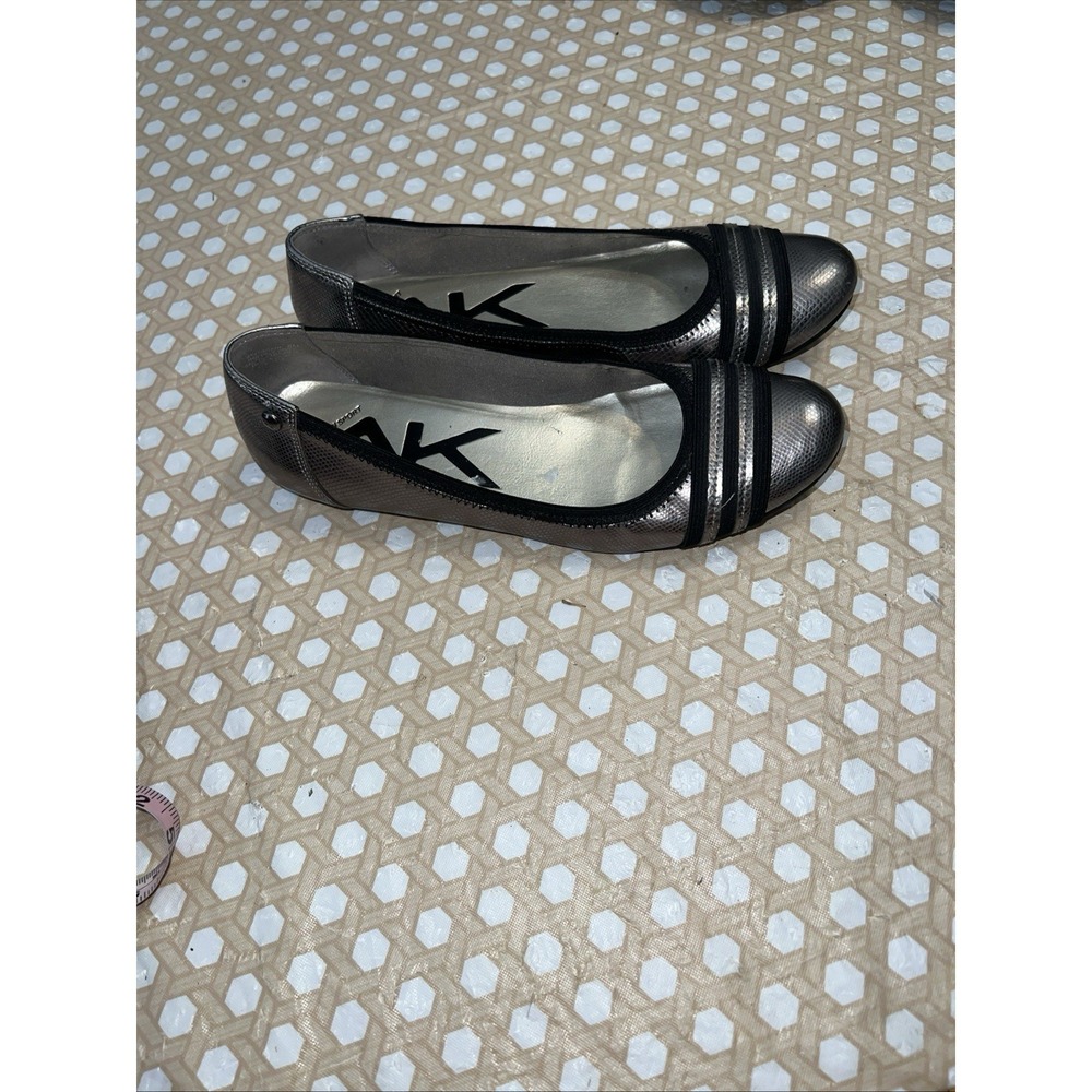 Anne Klein Sport Women Size 8M Silver Black Ballet Flats Shoes